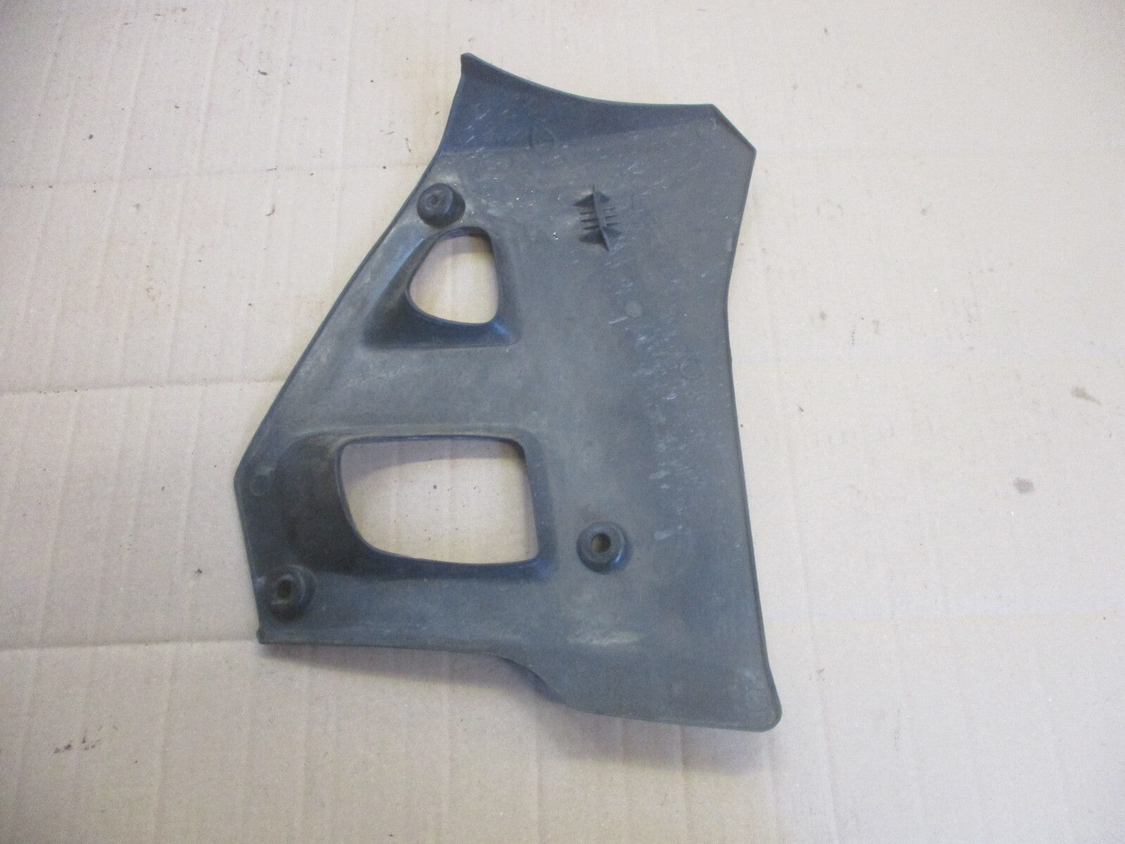 Flanc, ouie, cache gauche de réservoir essence pour Yamaha 125 DTR - DTRE