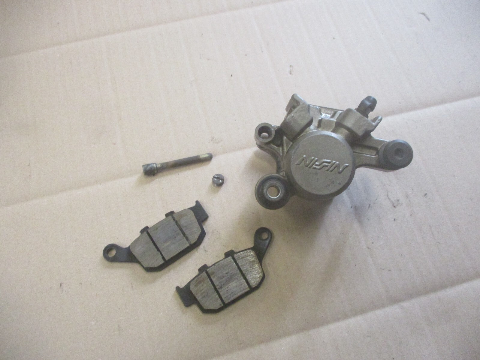 Etrier de frein arrière à disque NISSIN pour Honda 600 Transalp - PD06 - PD10