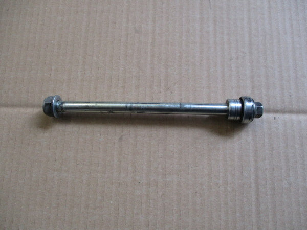 Axe de roue avant pour Honda 125 XR - JD19A - JD1911