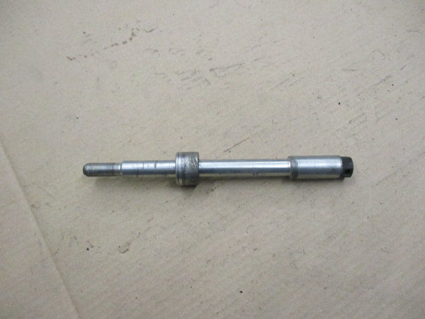 Axe de roue avant pour Honda 125 CLR - City Fly - JD18A