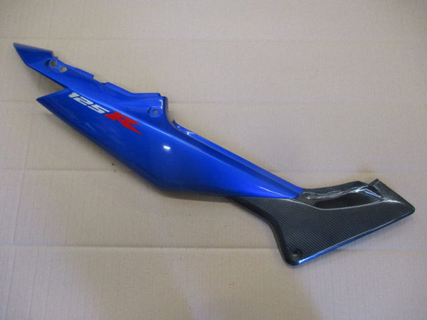 Cache latéral droit pour Honda 125 CBR - JC34
