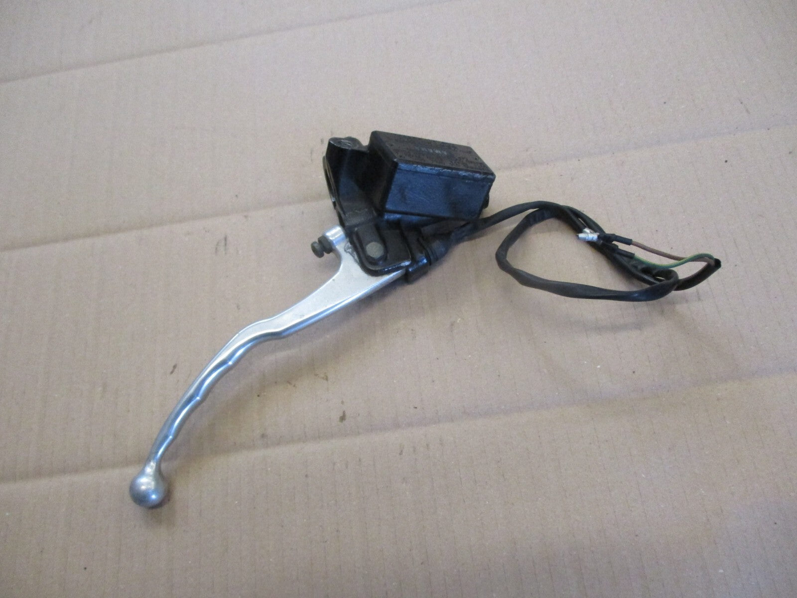 Maitre cylindre de frein avant pour Yamaha 535 XV Virago - 2YL