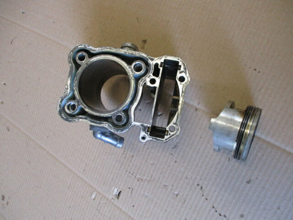 Cylindre / piston avant pour Honda 750 Africa twin - XRV - RD04