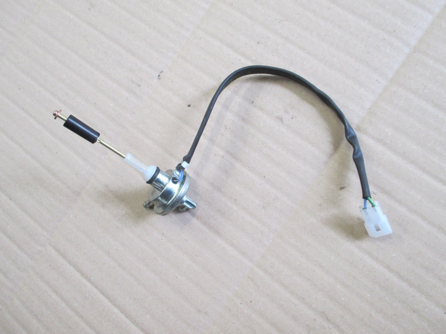 Robinet jauge d'essence pour Yamaha 125 XTX - XTR