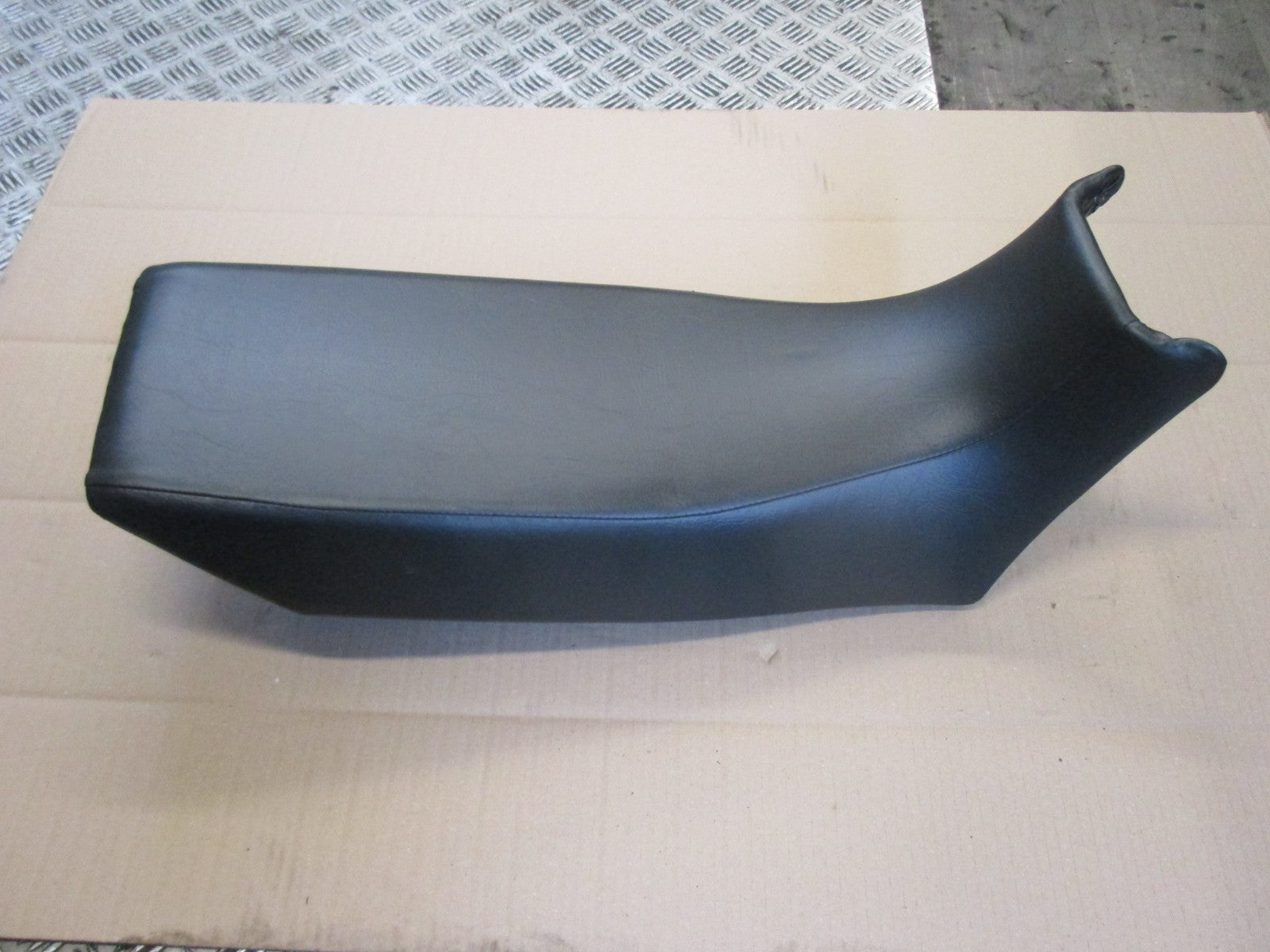 Selle refaite à neuf pour Yamaha 600 XTE - 3TB