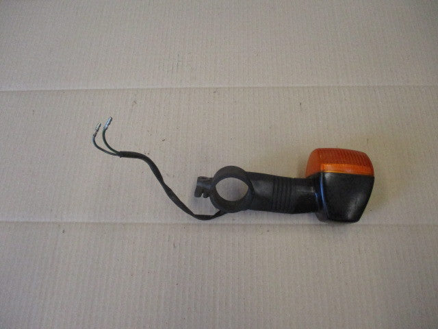 Clignotant avant droit pour Honda 650 NTV REVERE - RC33