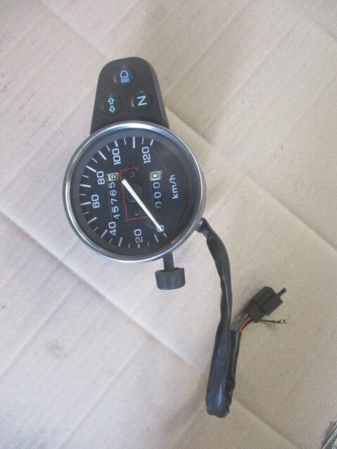 Bloc compteur 45765 kms pour Honda 125 CLR - City Fly - JD18A