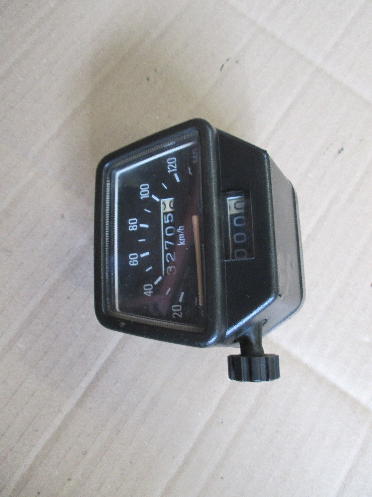 Compteur 32705 kms pour Yamaha 125 XT - 125 DTLC - 125 DTR DTRE