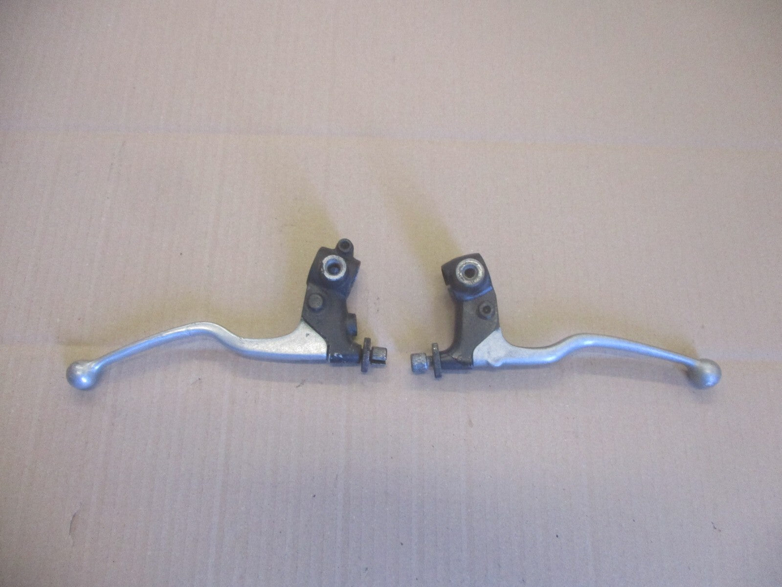 Poignée d'embrayage et de frein avant pour Honda 125 MTX - JD05