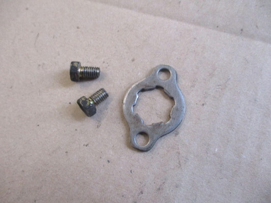 Plaquette de fixation pignon sortie de boite pour Yamaha 125 XT - 12V - 3YU