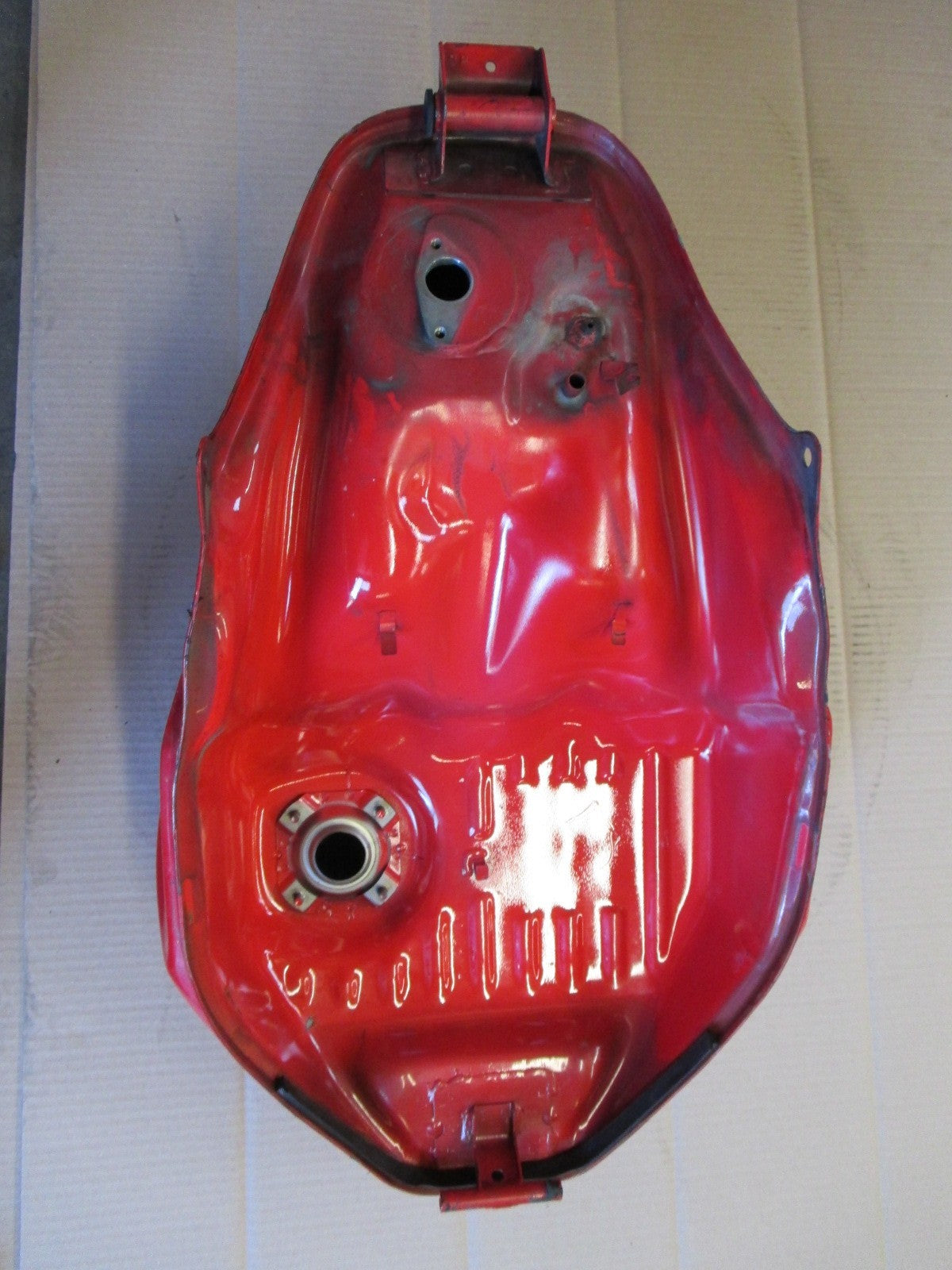 Réservoir essence pour Honda 750 VFR - RC36 - Phase 1 - 1990 / 1993