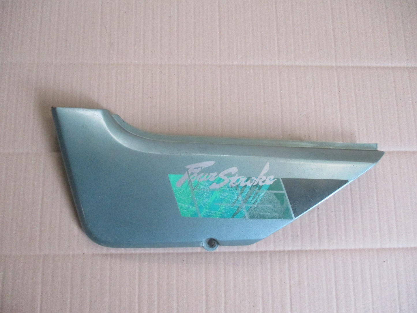Cache latéral gauche pour Honda 125 NX Transcity - JD12