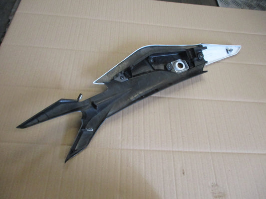 Cache arrière gauche pour Honda 125 CBR - JC50 - 2011 / 2018