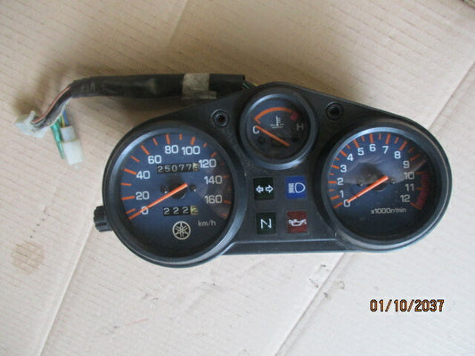 Bloc compteur compte tours 25077 kms pour Yamaha 125 TDR modèle 5AE