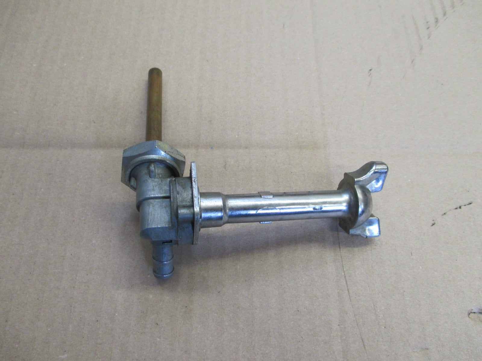 Robinet d'essence pour Honda 600 VT C Shadow - PC21