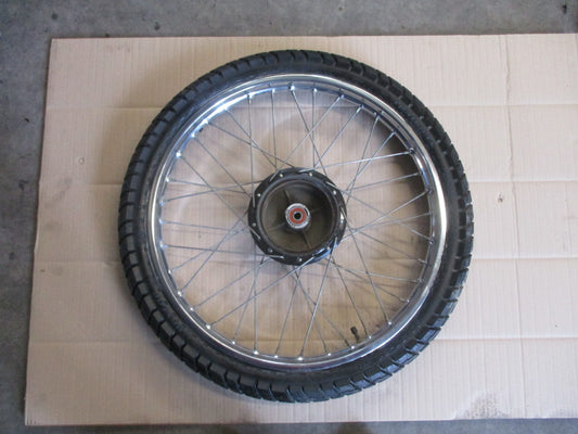 Roue avant avec pneu Dunlop Trailmax très peu roulé Yamaha 125 DTLC - 10V