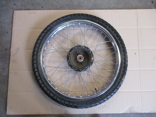 Roue avant avec pneu Dunlop Trailmax très peu roulé Yamaha 125 DTLC - 10V