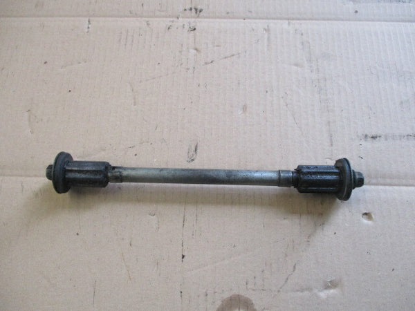 Axe moteur avec silent bloc pour Yamaha 1100 XS - 2H9