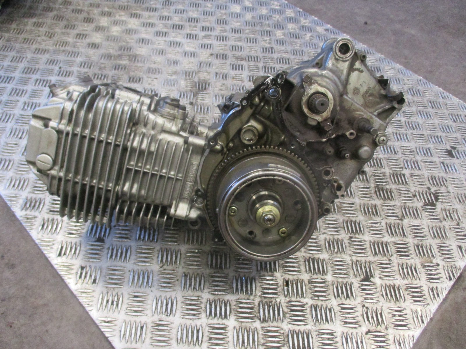 Moteur Yamaha 600 XTE - 3TB - commande d'embrayage sur carter moteur coté gauche
