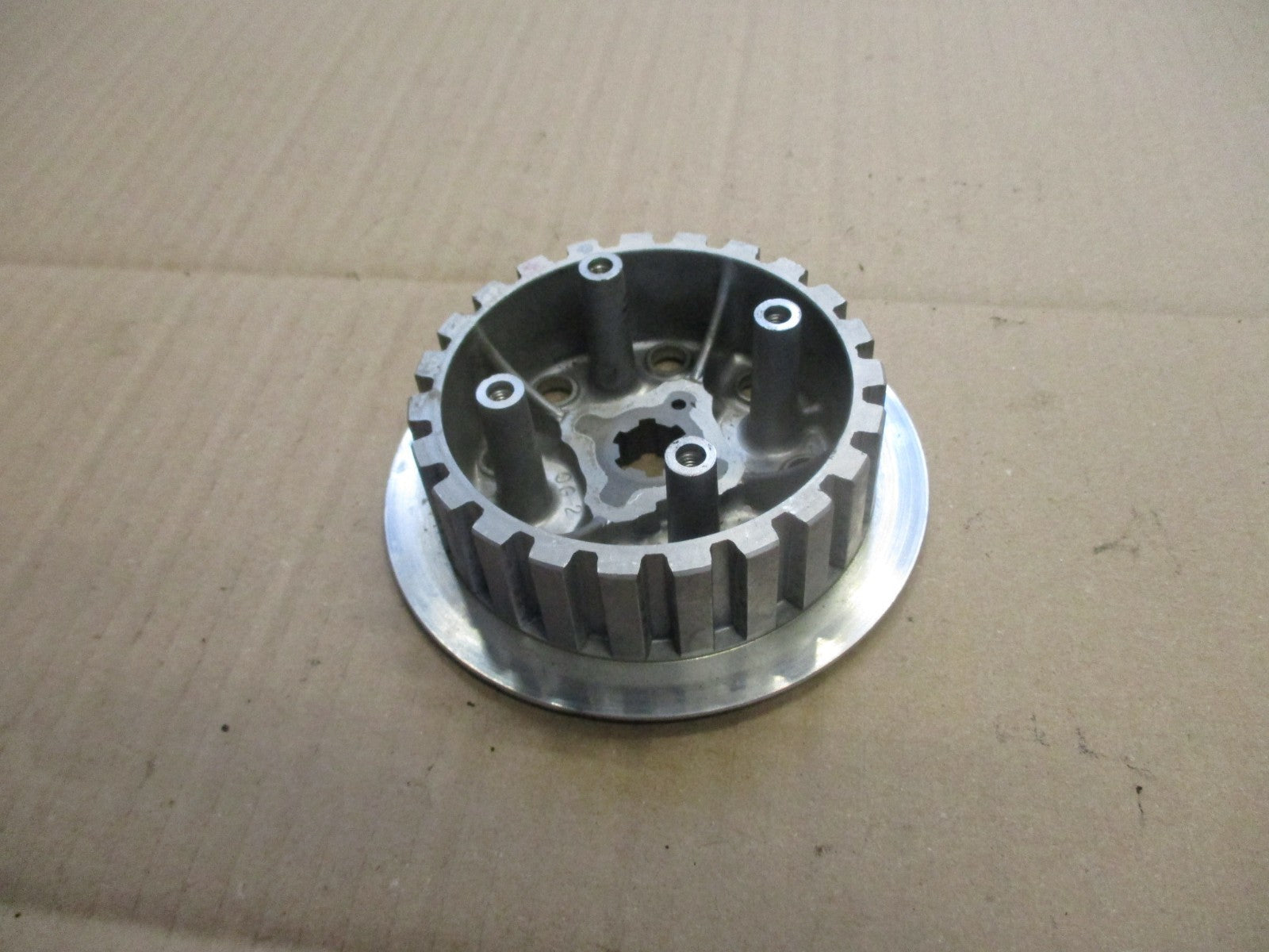 Noix d'embrayage pour Yamaha 125 DTLC - 10V