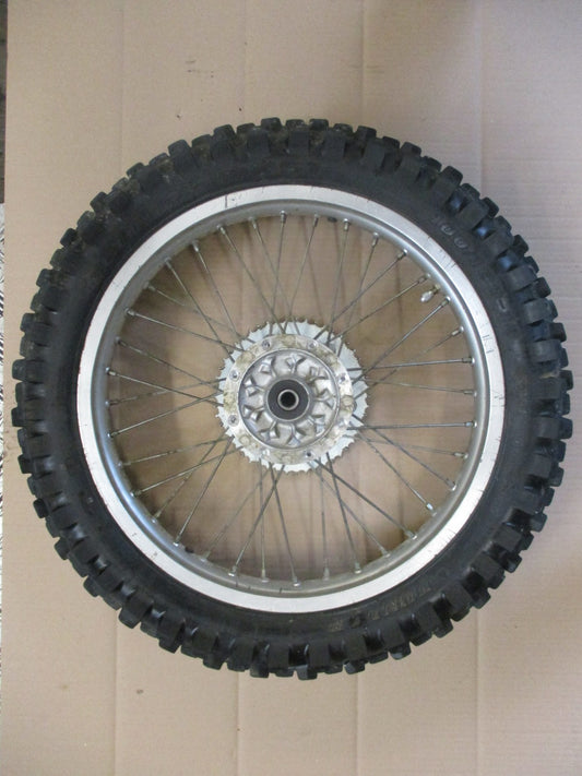 Roue arrière avec pneu cross très peu servi pour Kawasaki 125 KMX - MX125B