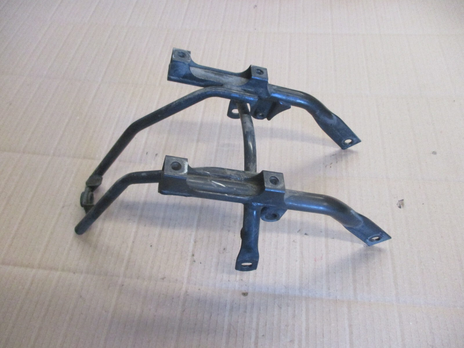 Boucle arrière de cadre pour Honda 650 NX Dominator - RD02