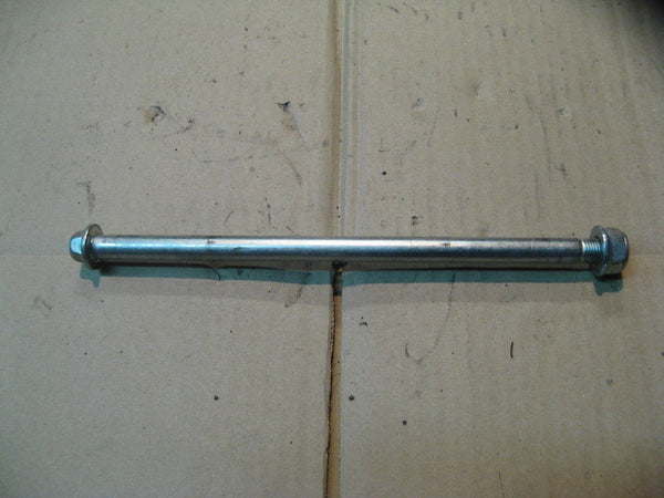 Axe de bras oscillant pour Honda 125 CBR - JC34