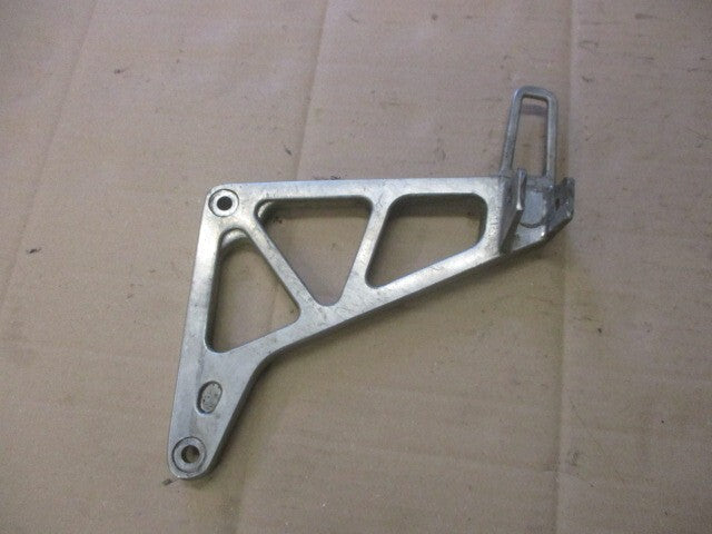 Platine repose pied arrière gauche pour Honda 125 MTX - MTXR - TC02
