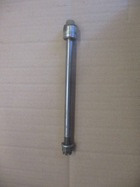 Axe de roue avant pour Honda 125 CBT - CB125T - 125 Twin