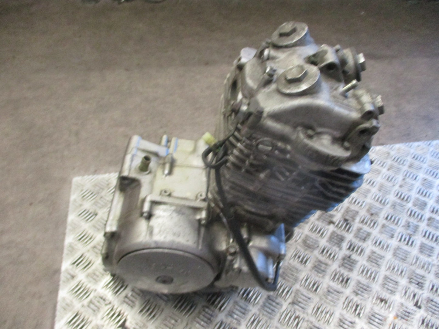 Moteur pour Honda 650 NX Dominator - RD08A