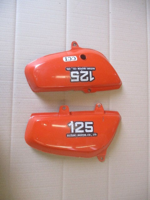 Caches latéraux pour Suzuki 125 TS - 1976