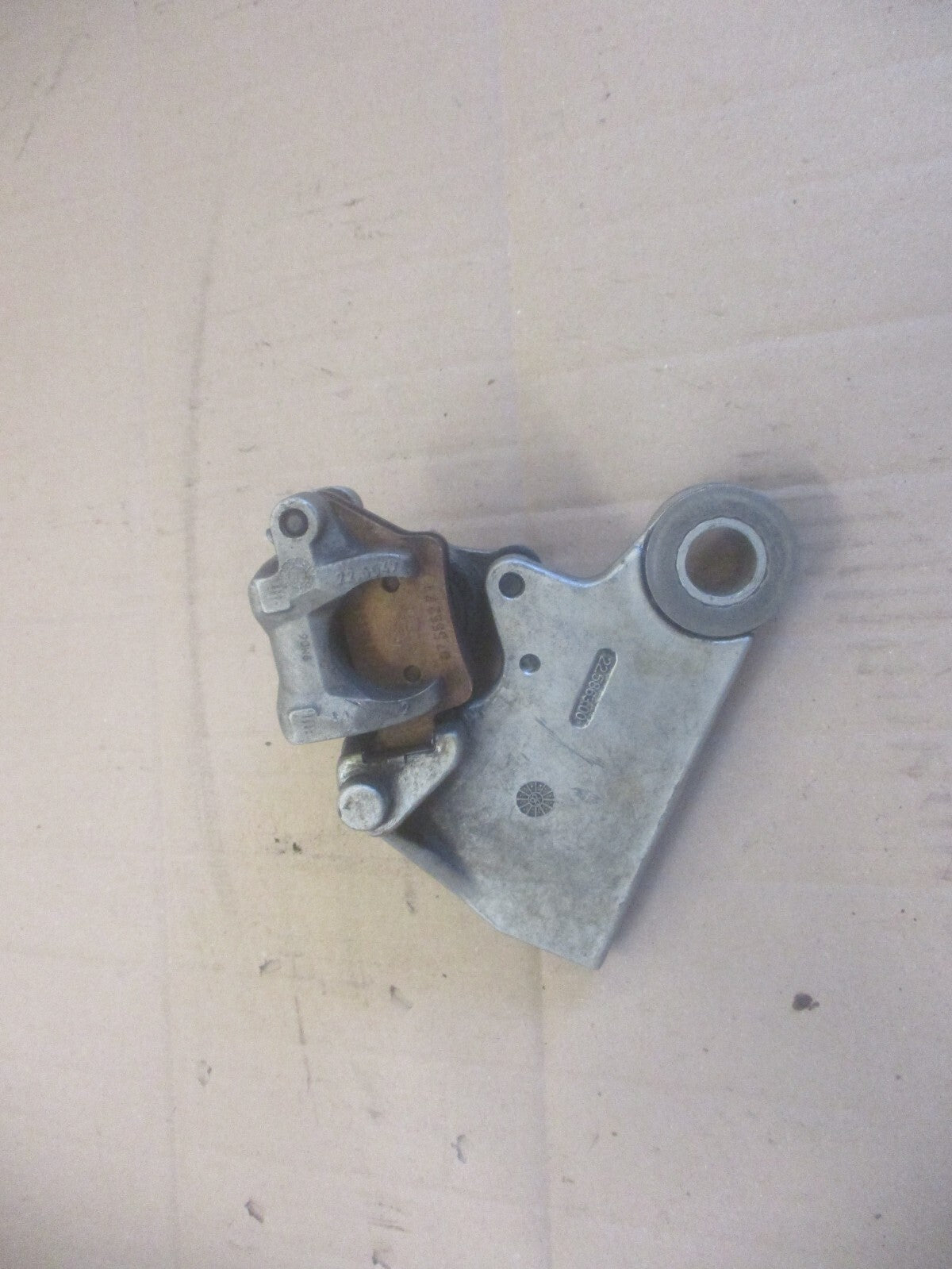 Etrier de frein arrière + support pour Yamaha 600 TTR - DJ01 - 1999