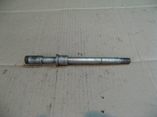 Axe de roue avant pour Honda 125 XLV - Varadéro - JC32
