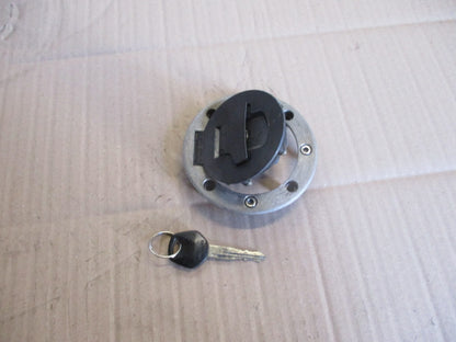 Bouchon de réservoir essence à clé pour Suzuki 650 XF Freewind