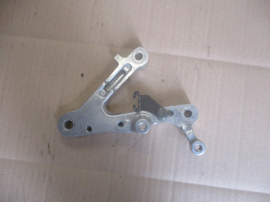 Platine cale pied pilote droite pour Yamaha 125 TZR - 4FL