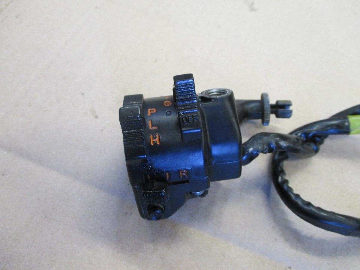 Support levier d'embrayage + commodo gauche pour Suzuki 125 GT C - EC - 1978