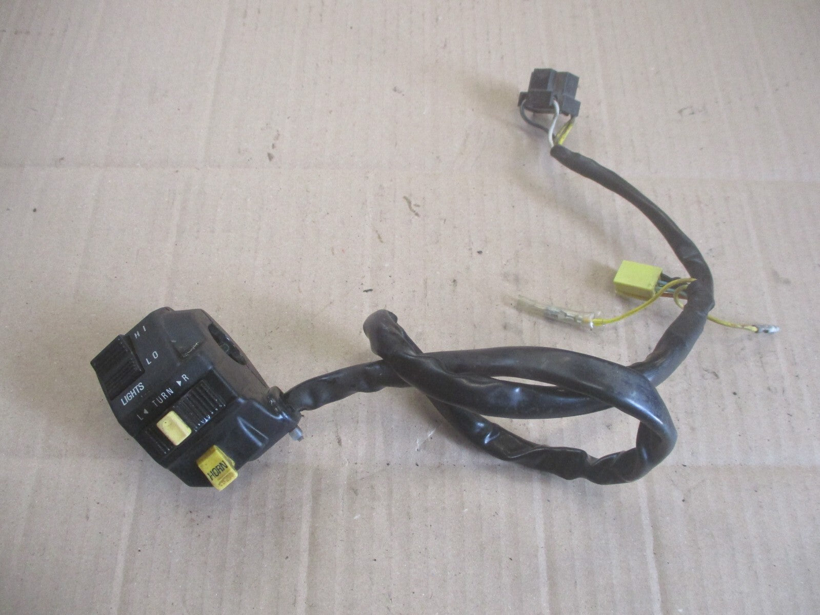 Commodo gauche pour Suzuki 650 DR - SP41A