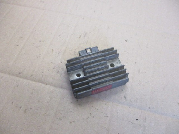 Régulateur référence SH548-12 pour Kawasaki 600 650 KLR