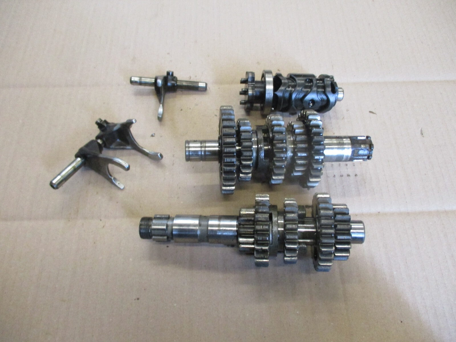 Boite de vitesses pour Yamaha 600 XT Ténéré 34L - 43F - 55W - 1 pignons marqué
