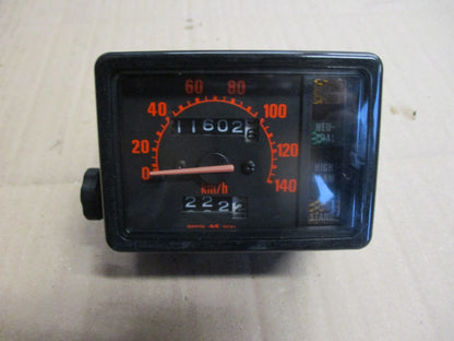 Compteur 11602 kms pour Honda 125 XLR - JD04 - Modèle phare rectangulaire