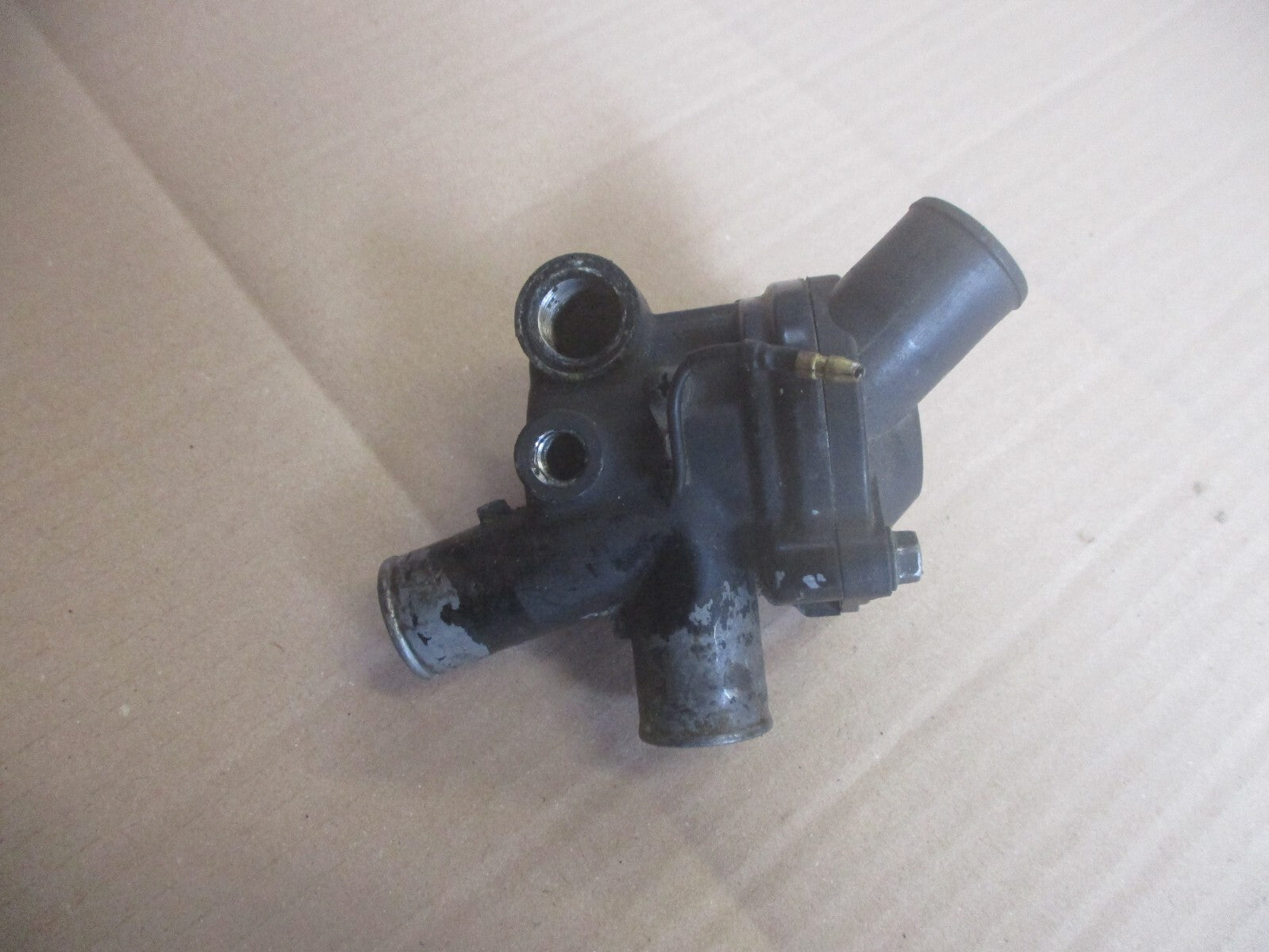 Boitier de calorstat (sans le calorstat) pour Yamaha 750 FZX - 2JE - 4AM