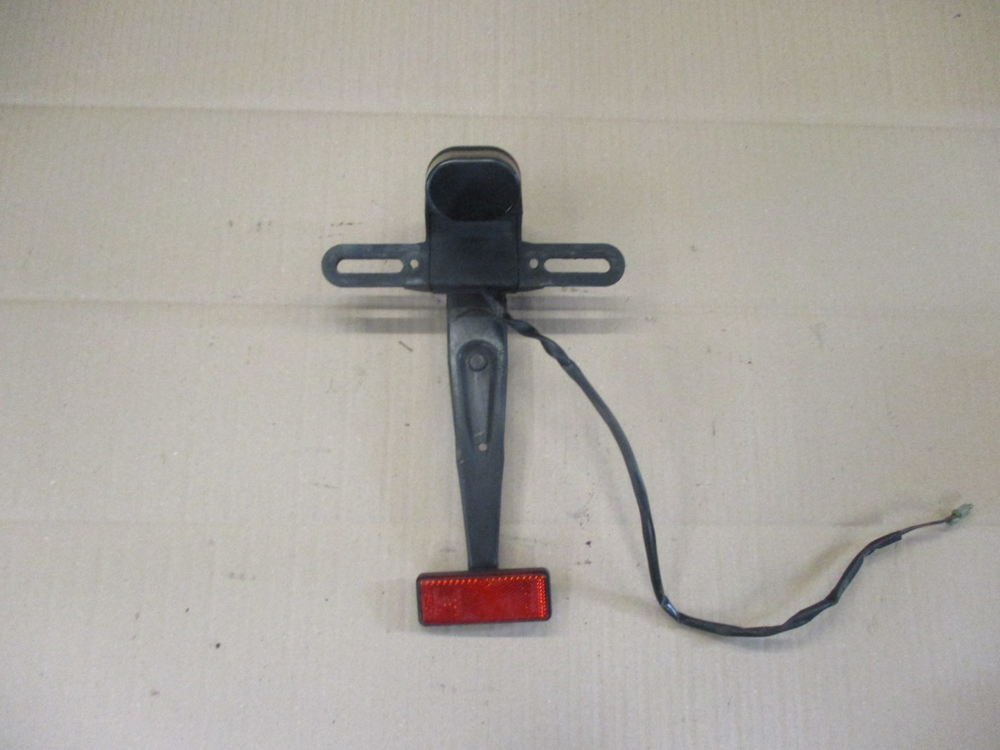 Support + feu de plaque pour Honda 125 XR L - JD19 - JD19A - JD1911