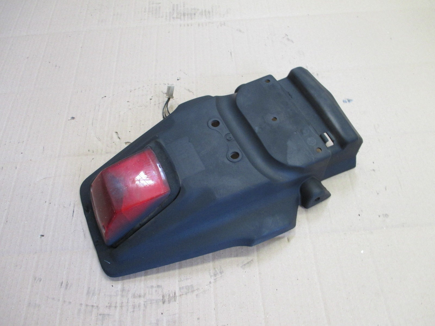 Garde boue arrière + feu pour Yamaha 600 XT - 2KF