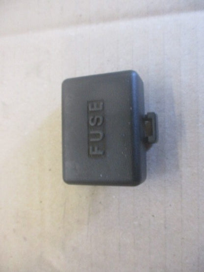 Couvercle de boitier fusibles pour Honda 650 NX Dominator - RD08A