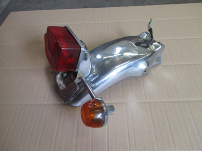 Garde boue arrière + feu + clignotants pour Honda 125 CM - JC05