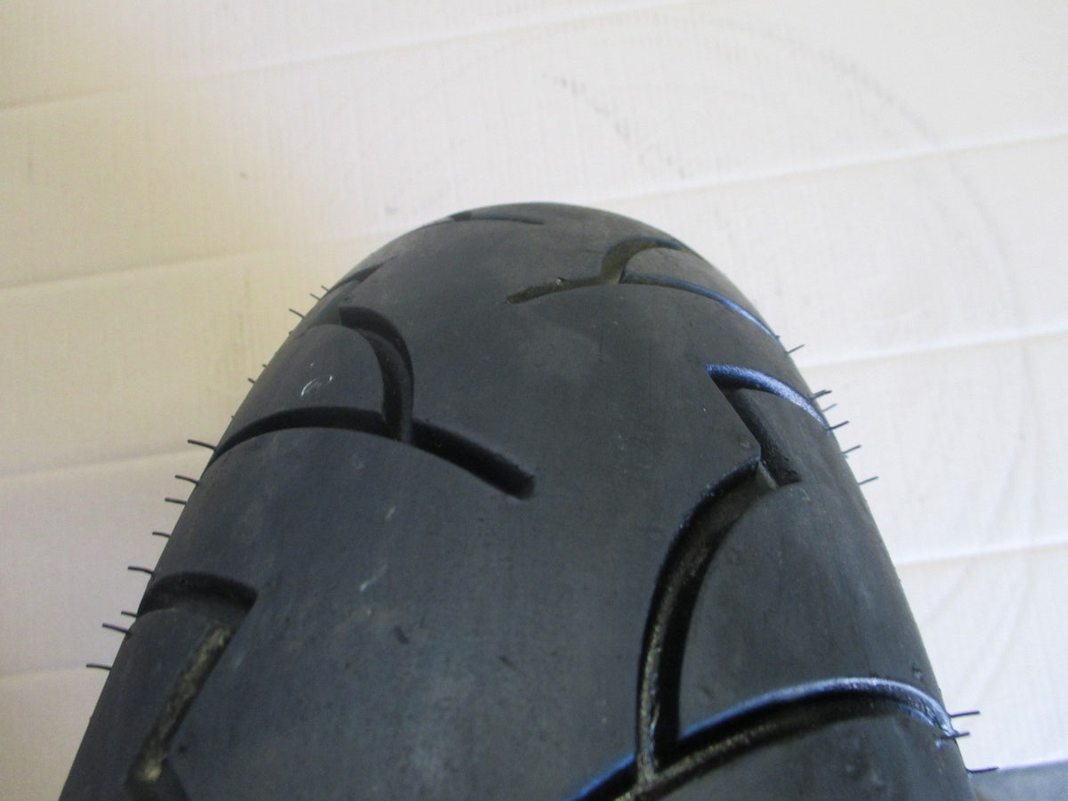 Roue arrière avec pneu Michelin très peu roulé pour Suzuki 650 XF Freewind