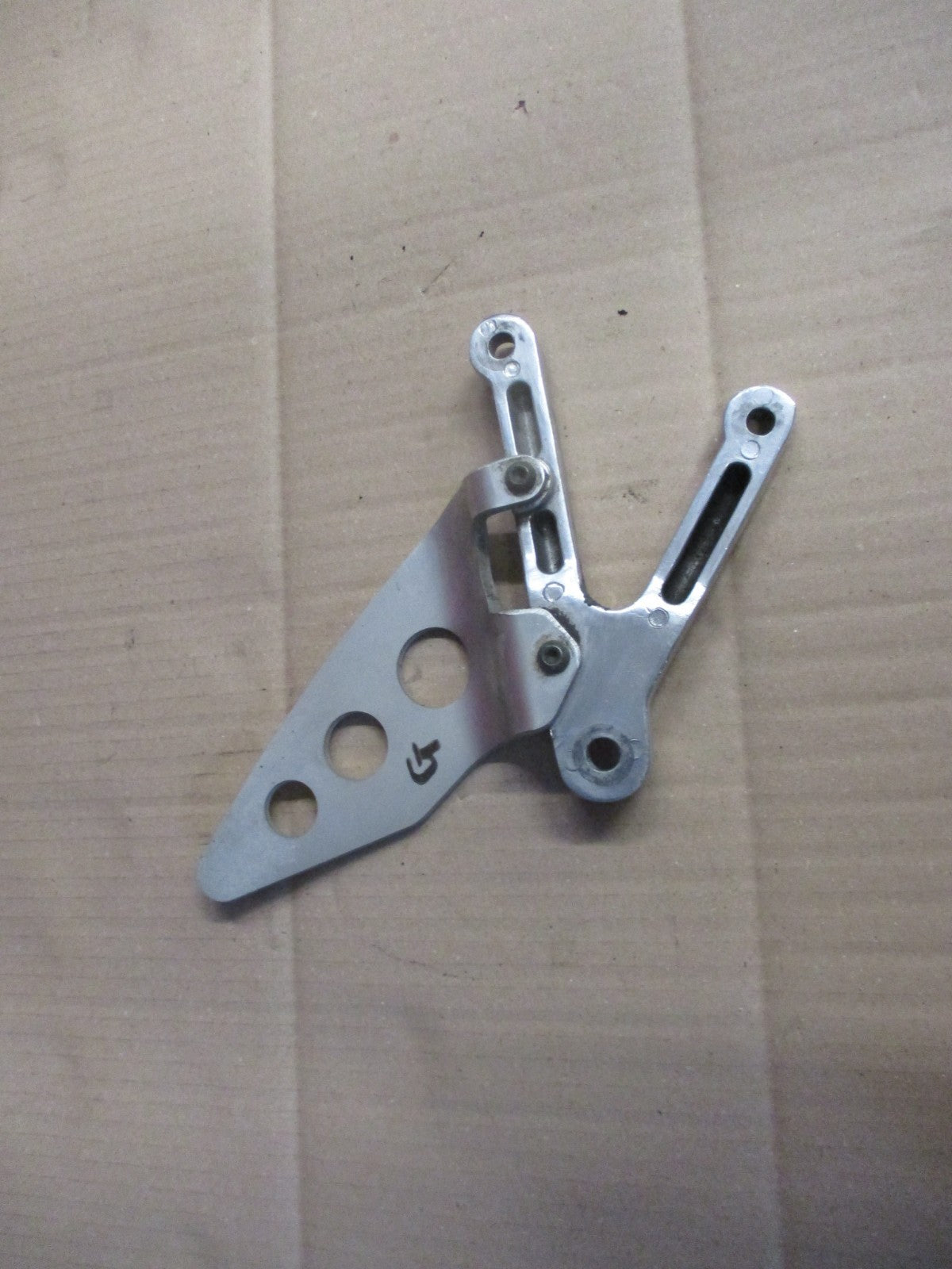 Platine cale pied pilote gauche pour Yamaha 125 TZR - 4FL