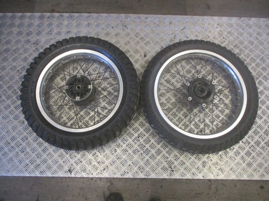Roue avant et arrière avec pneu très peu roulé Honda 650 FX - VIGOR - SLR - RD09