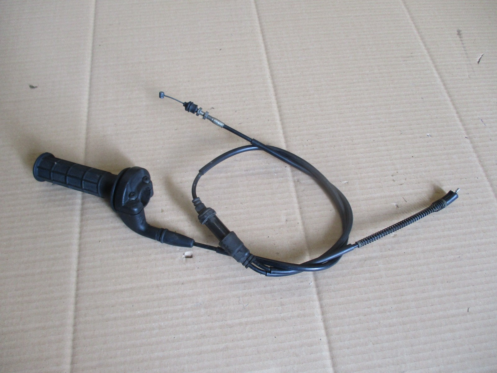 Poignée d'accélérateur + cables pour Honda 125 MTX - MTXR - TC02