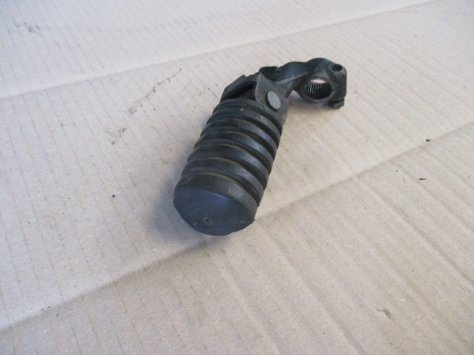 Cale pied avant gauche pour Yamaha 125 DTE - DTF